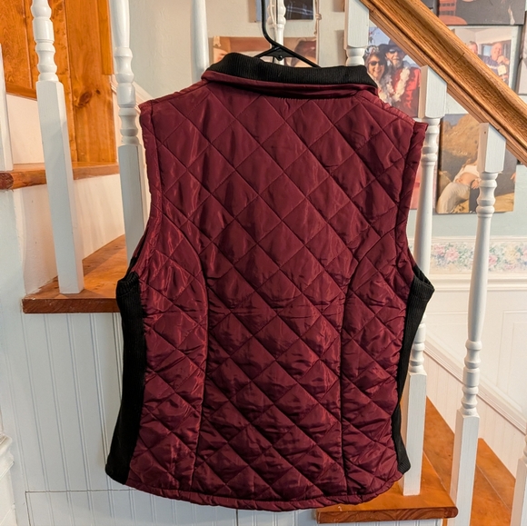 Quilted Burgundy Vest with Black Accents - Picture 4 of 7